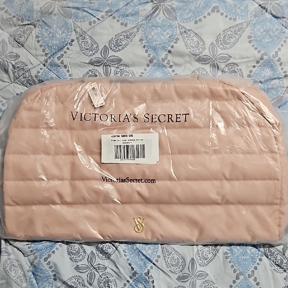Victoria's Secret NWT Dome Duffle light pink - Picture 4 of 9